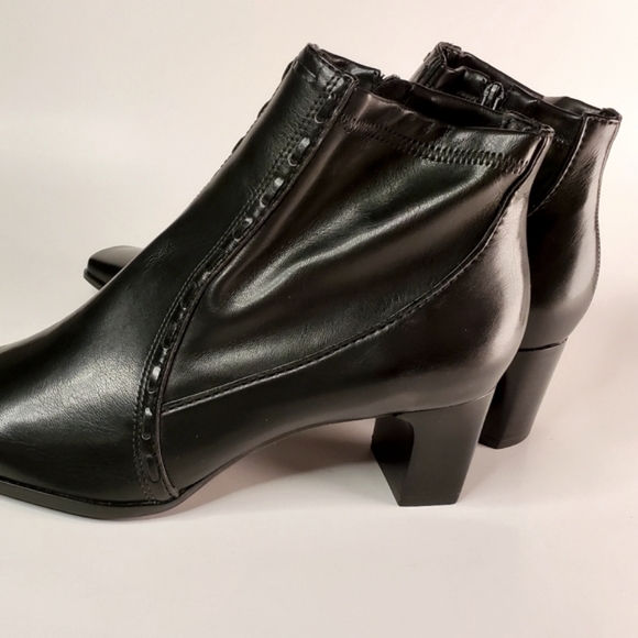 Franco Sarto Black Leather Square Toed Heeled Ankle Boots - Picture 7 of 16